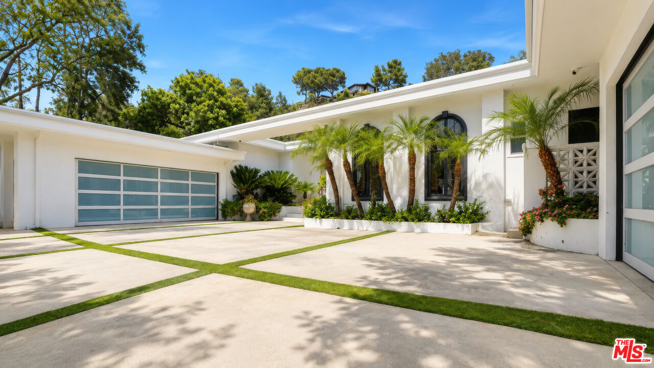 1856 Loma Vista Dr