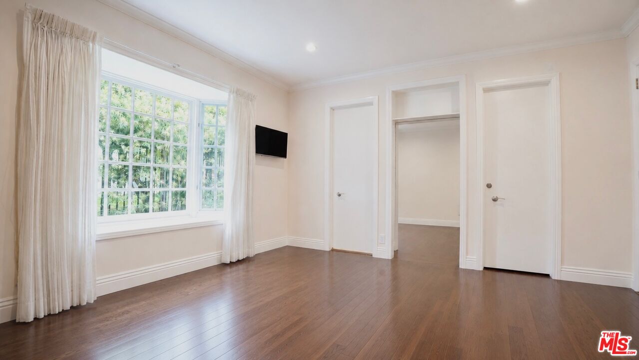 1856 Loma Vista Dr