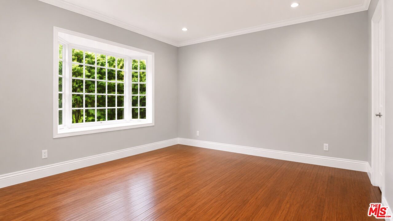 1856 Loma Vista Dr