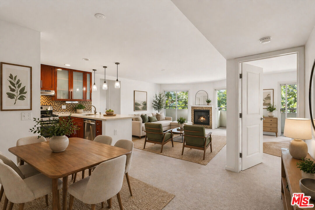 4702 Fulton Ave Unit: 202