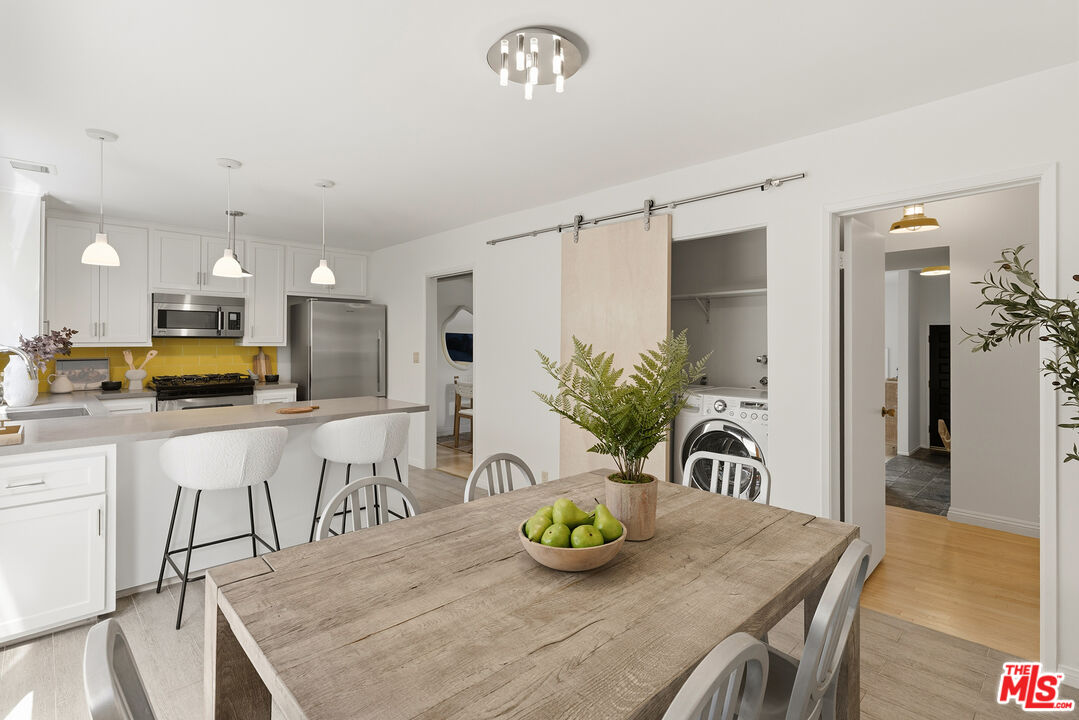 958 18th St Unit: 4