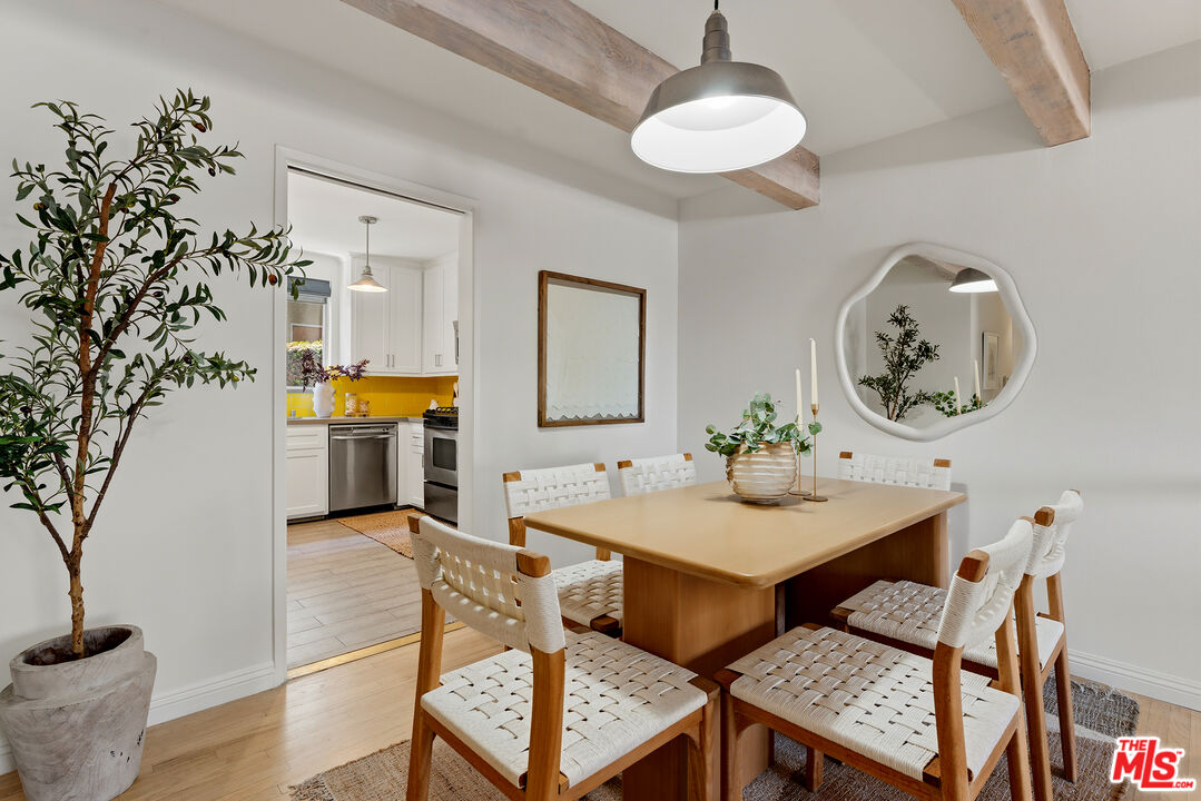 958 18th St Unit: 4