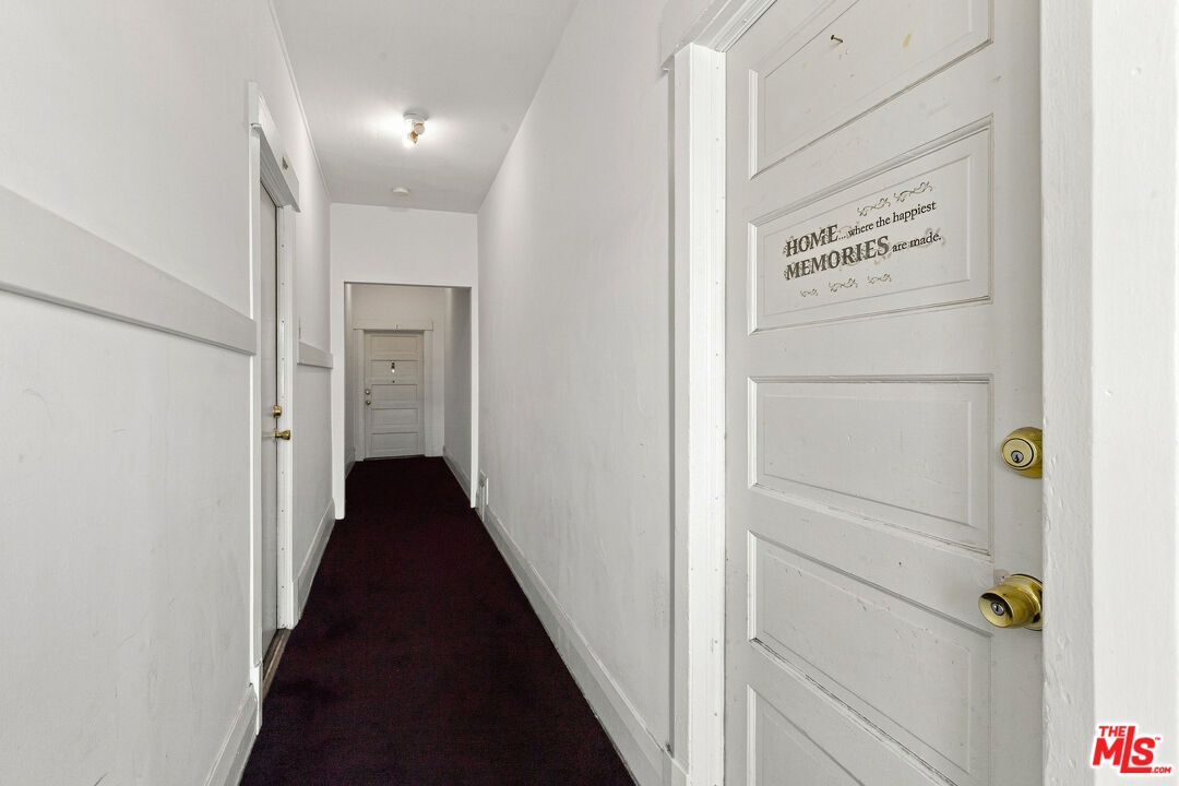 920 W 20th St Unit: 1