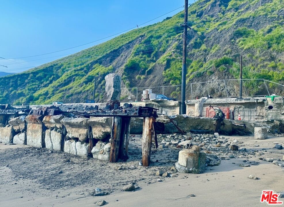 19240 Pacific Coast Highway