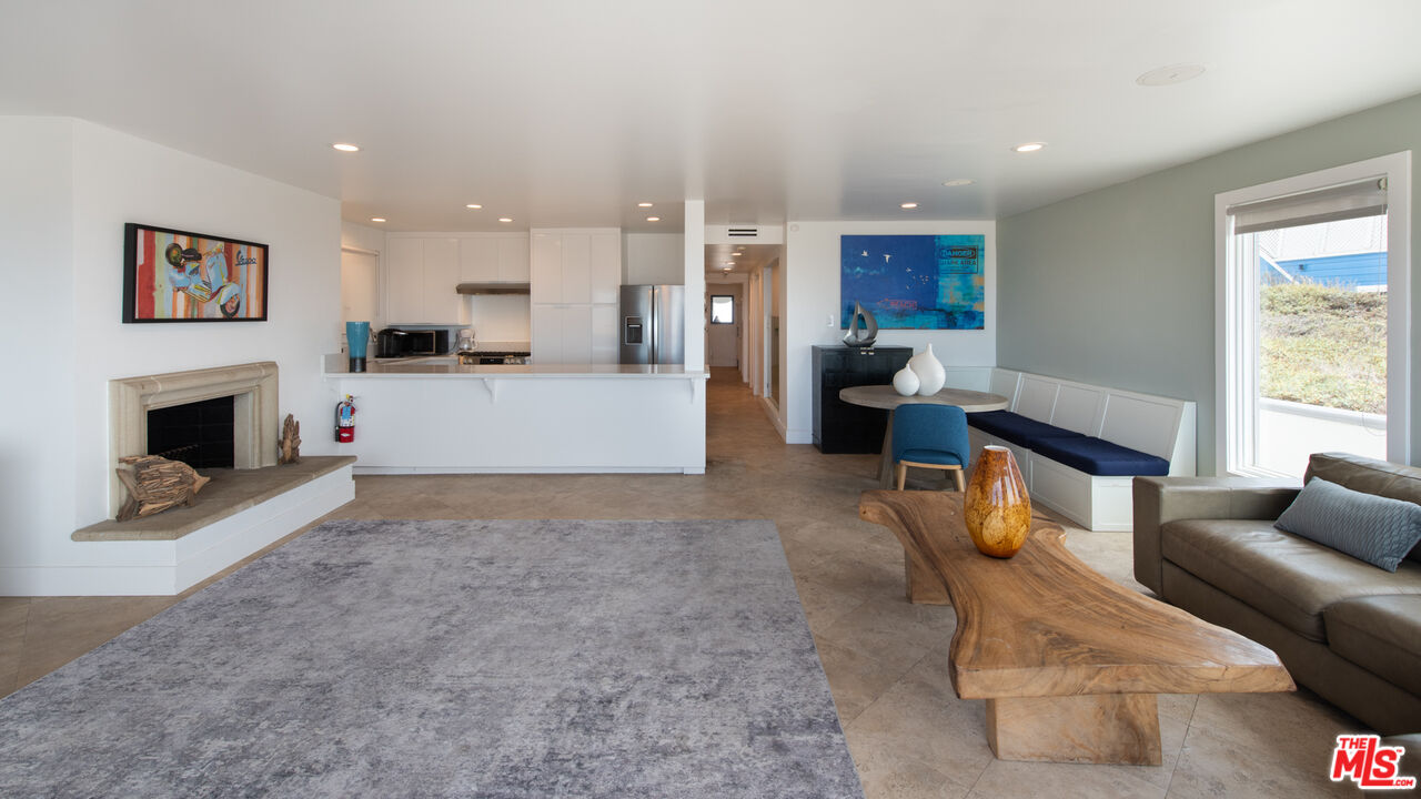 6419 Ocean Front Walk
