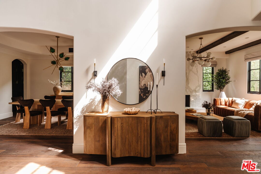 11432 Aqua Vista St