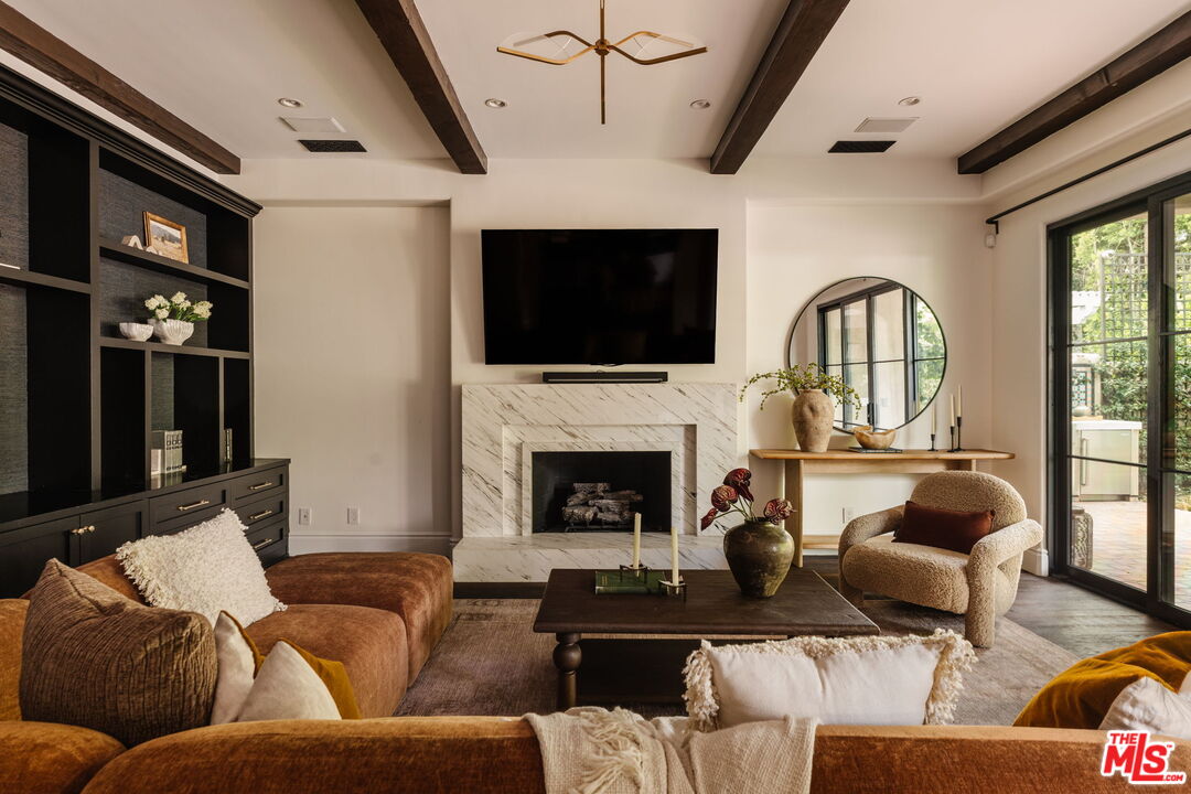11432 Aqua Vista St