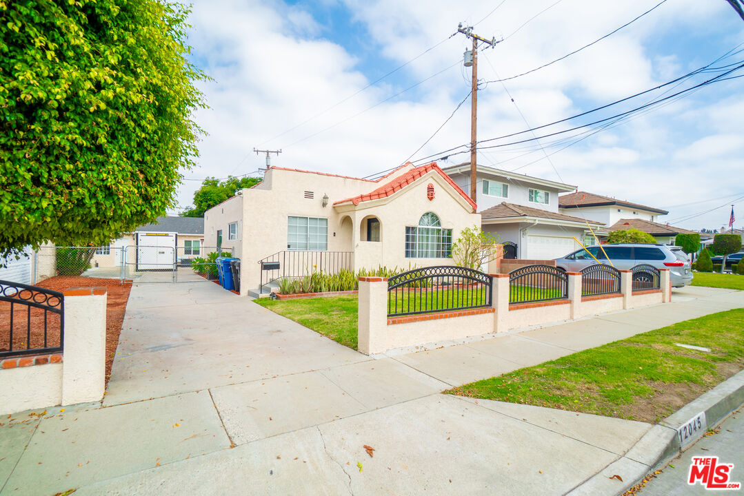 12045 Rives Ave