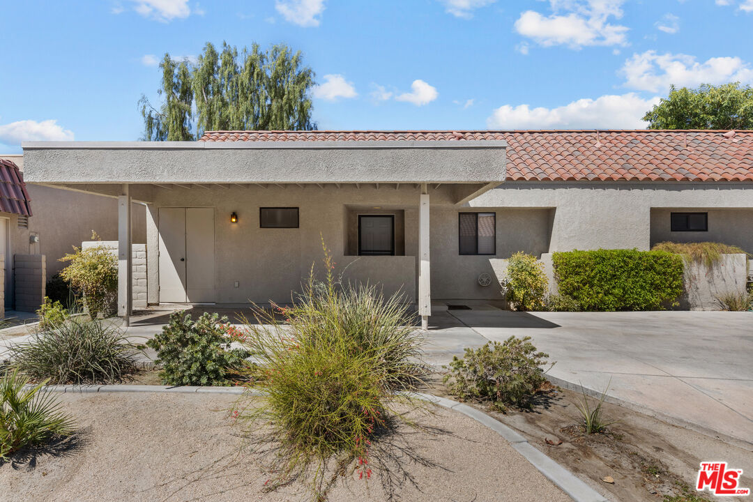 40513 Bay Hill Way