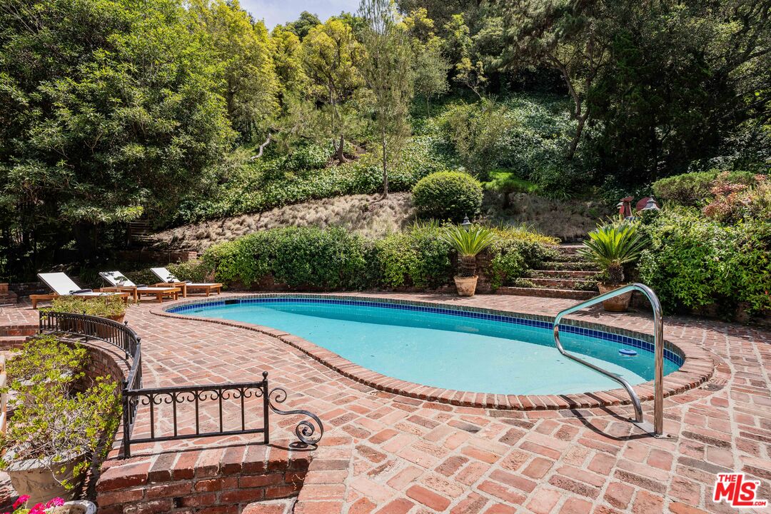 10686 Somma Way