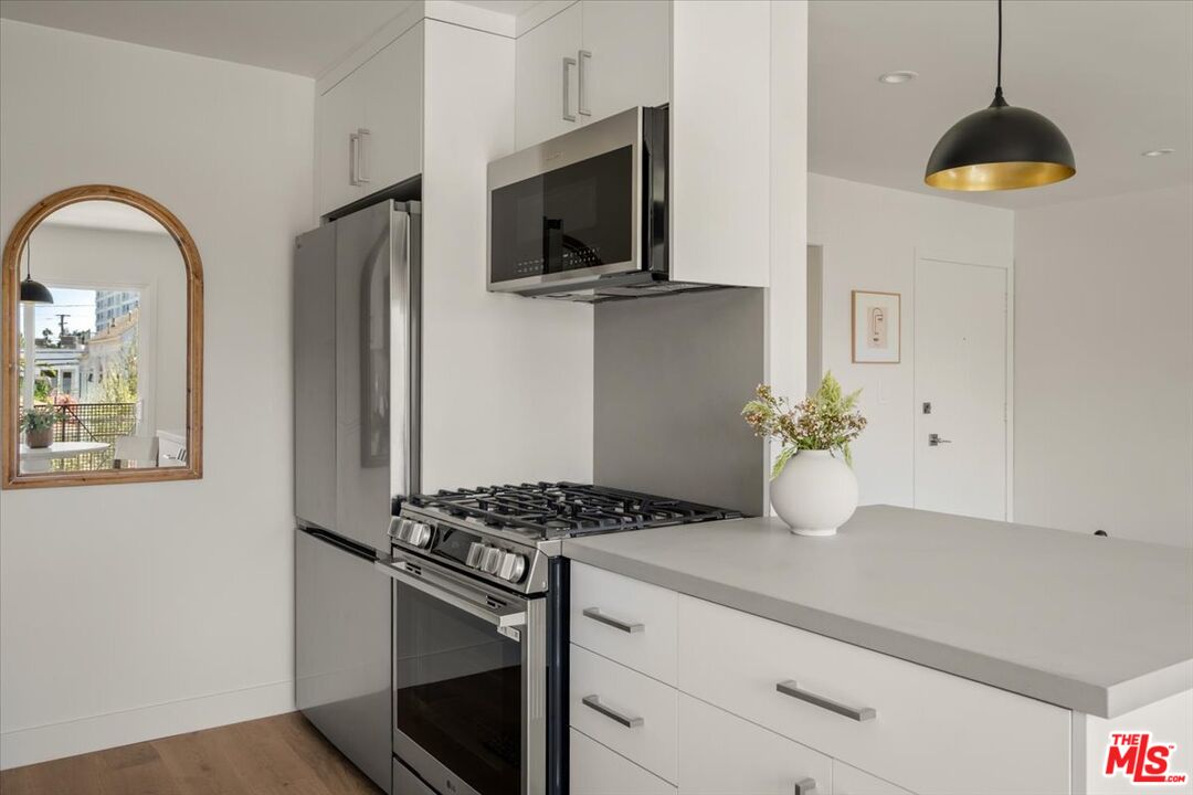 2721 2nd St Unit: 101