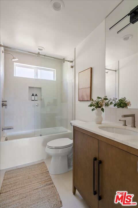 2721 2nd St Unit: 101