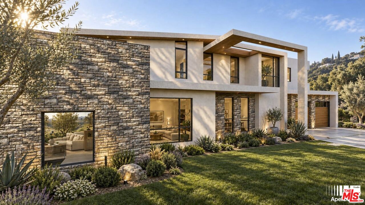 6744 Mulholland Dr