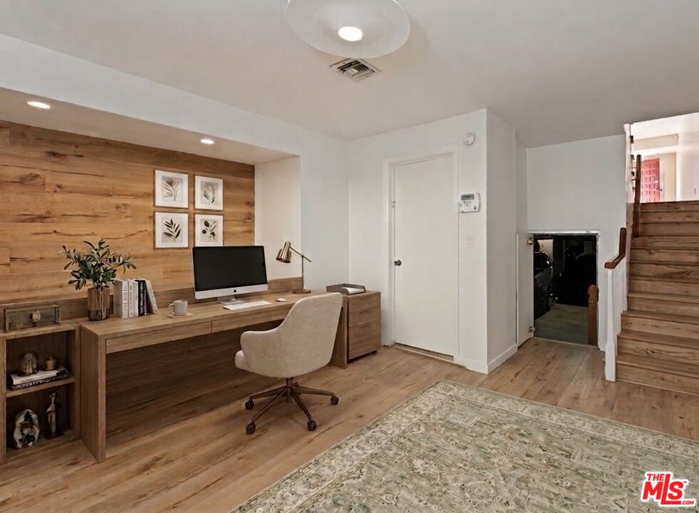 407 S Spalding Dr Unit: 5