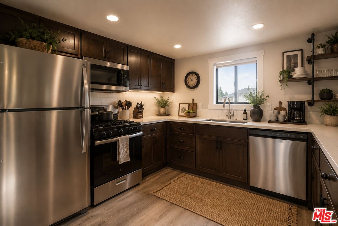 136 E Mountain View Blvd
