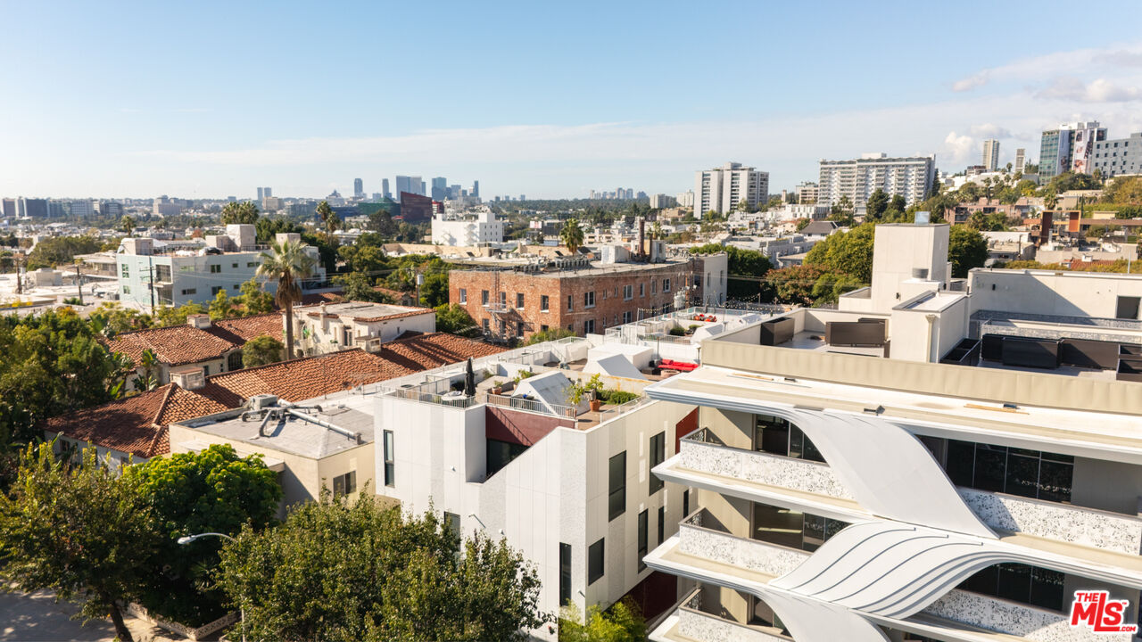 1253 N Sweetzer Ave Unit: 6