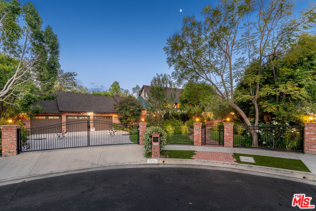5340 Calvin Ave