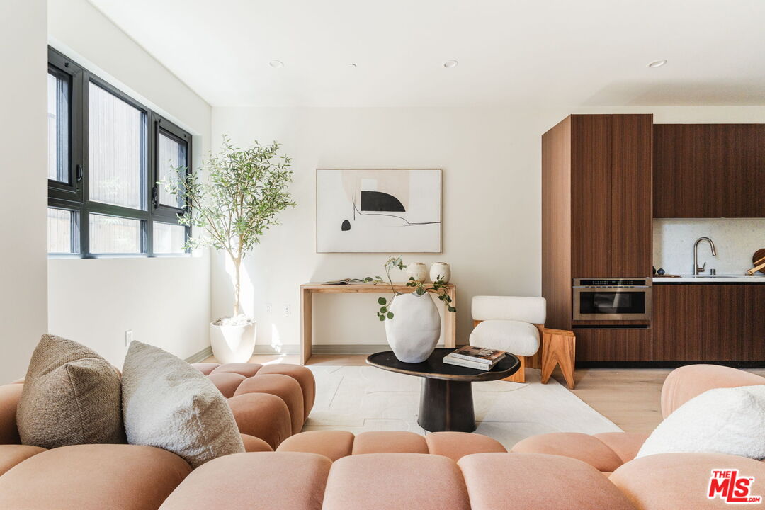 1051 N Spaulding Ave Unit: B