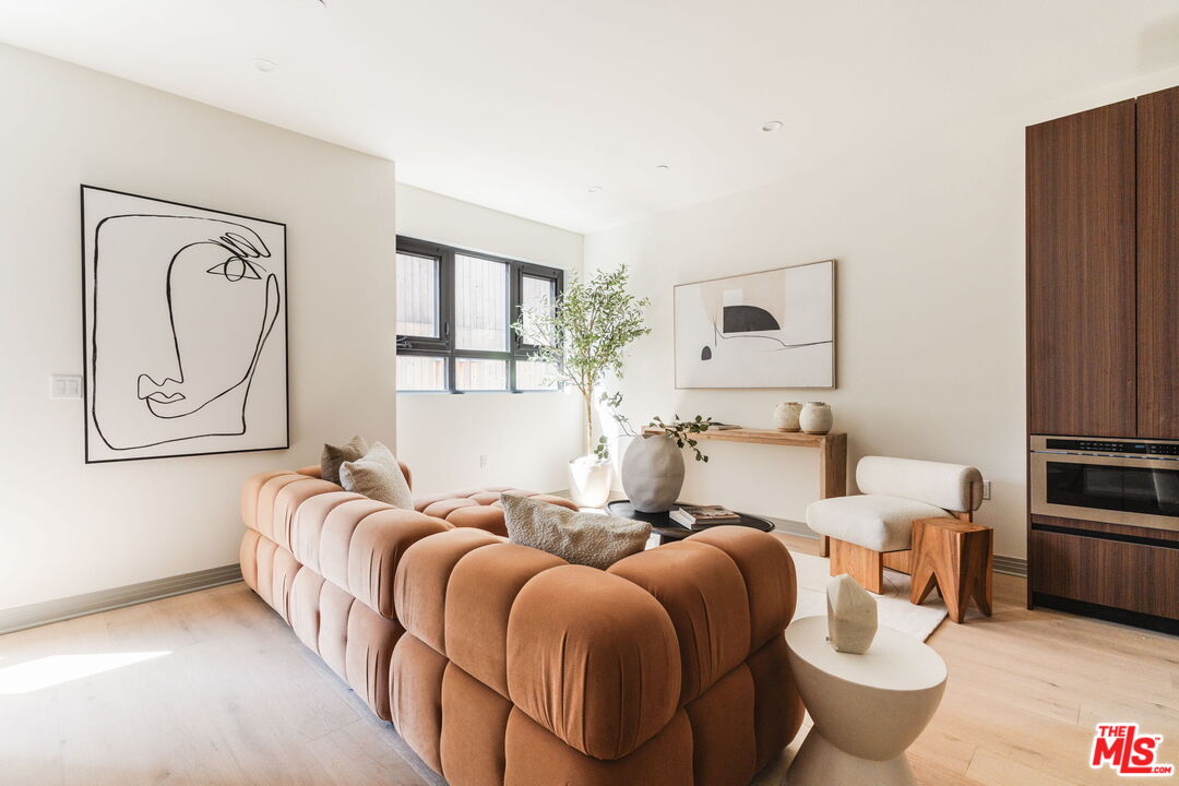 1051 N Spaulding Ave Unit: B