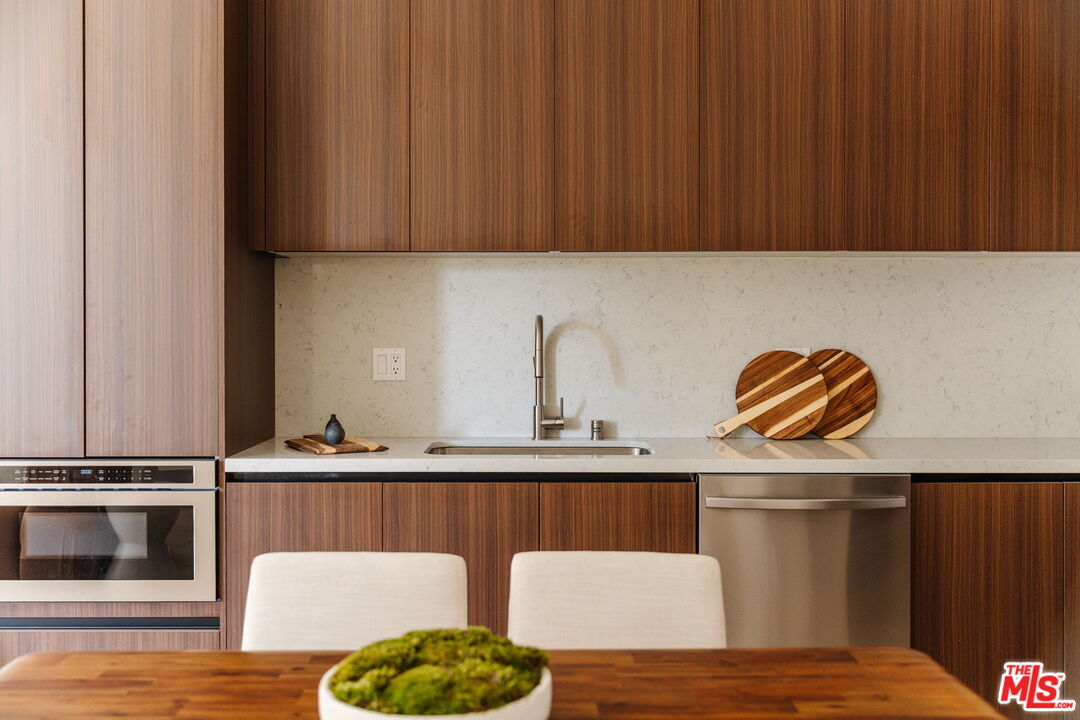 1051 N Spaulding Ave Unit: B