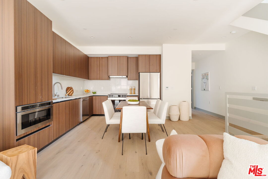 1051 N Spaulding Ave Unit: B