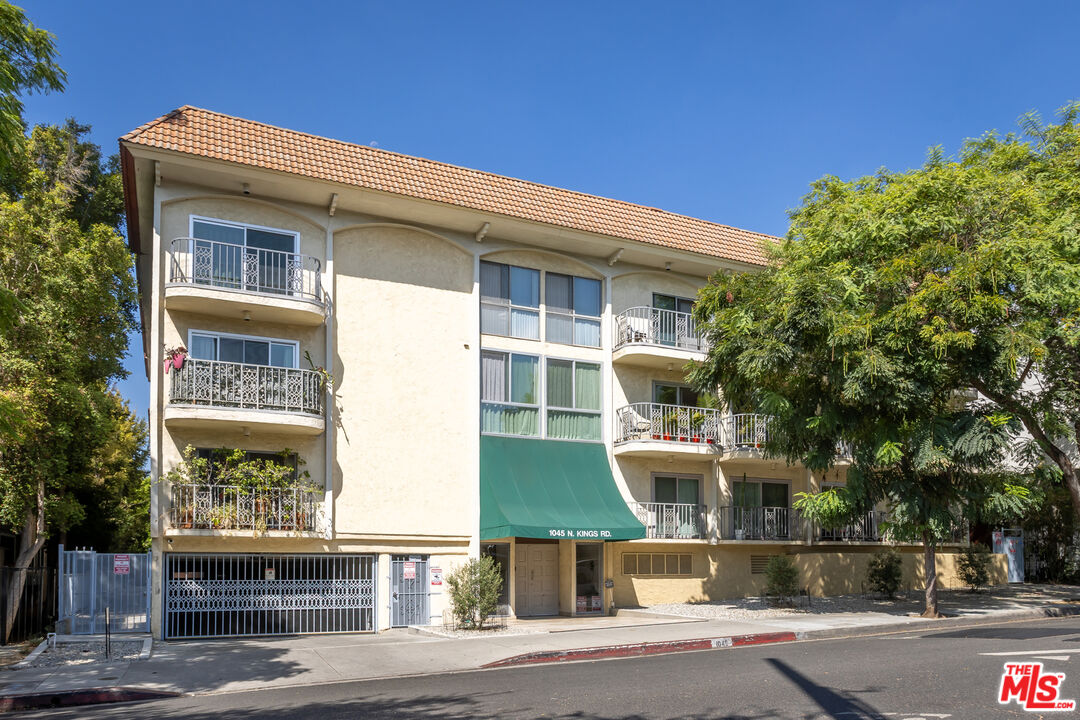 1045 N Kings Rd Unit: 107
