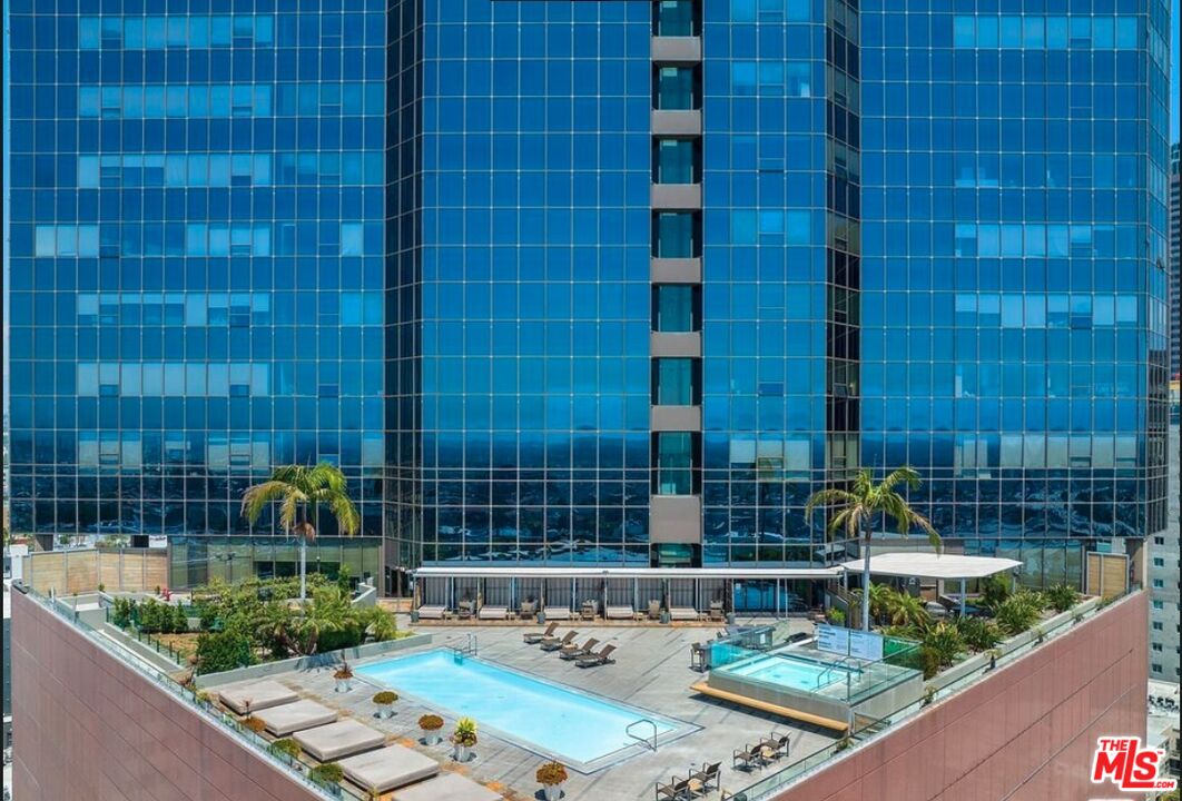 1100 Wilshire Blvd Unit: 2806