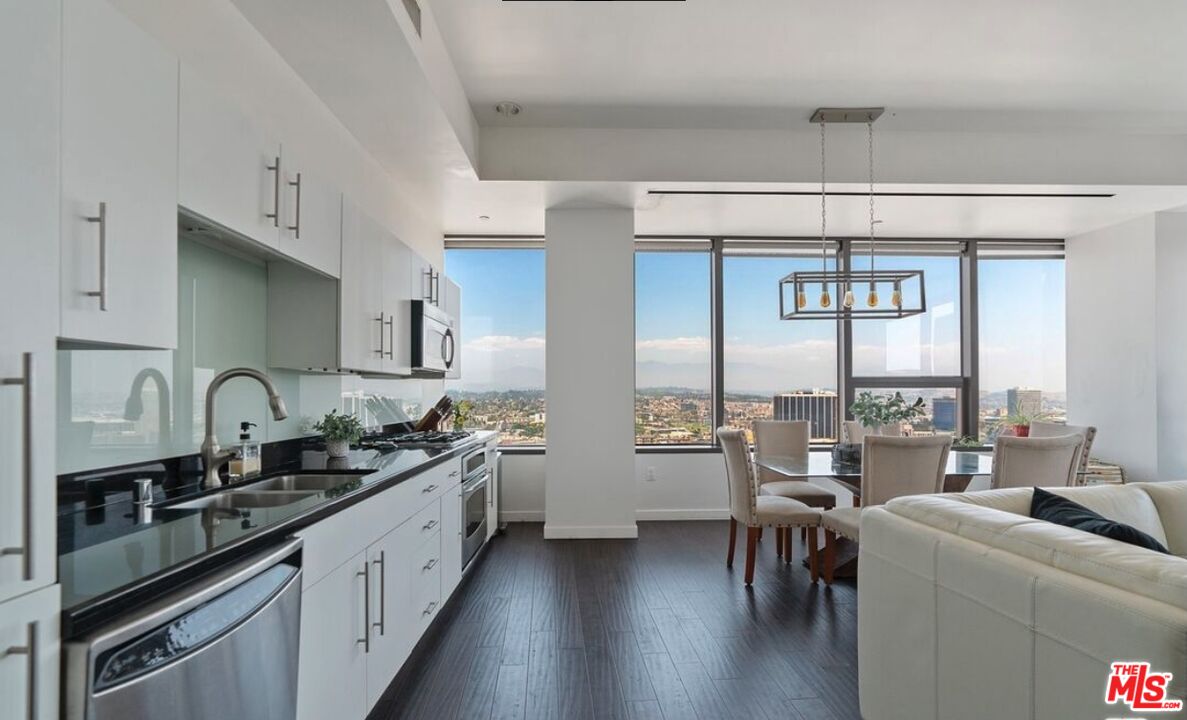1100 Wilshire Blvd Unit: 2806