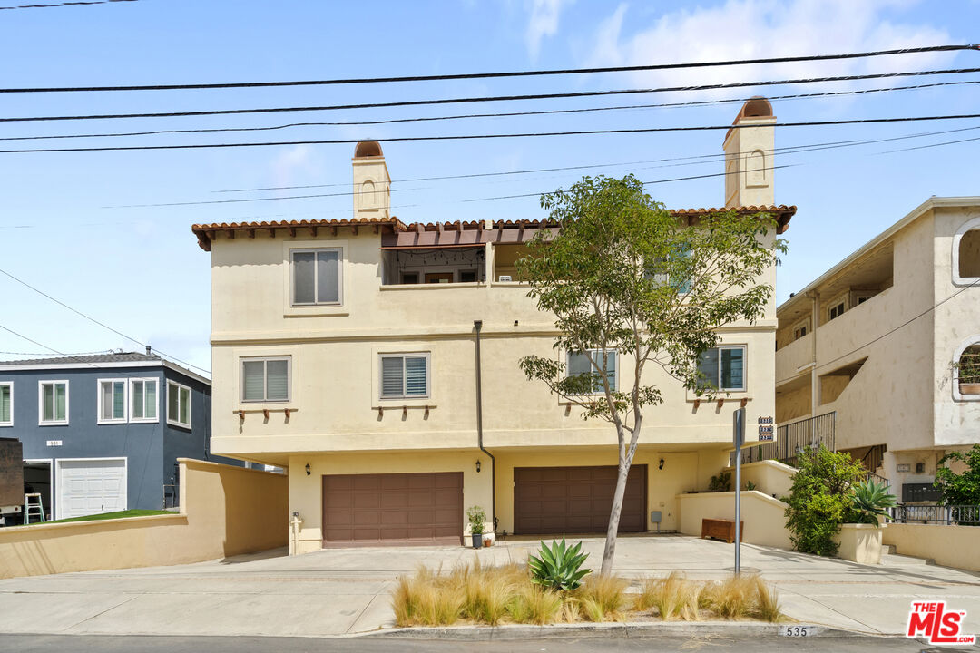 535 E Walnut Ave Unit: B