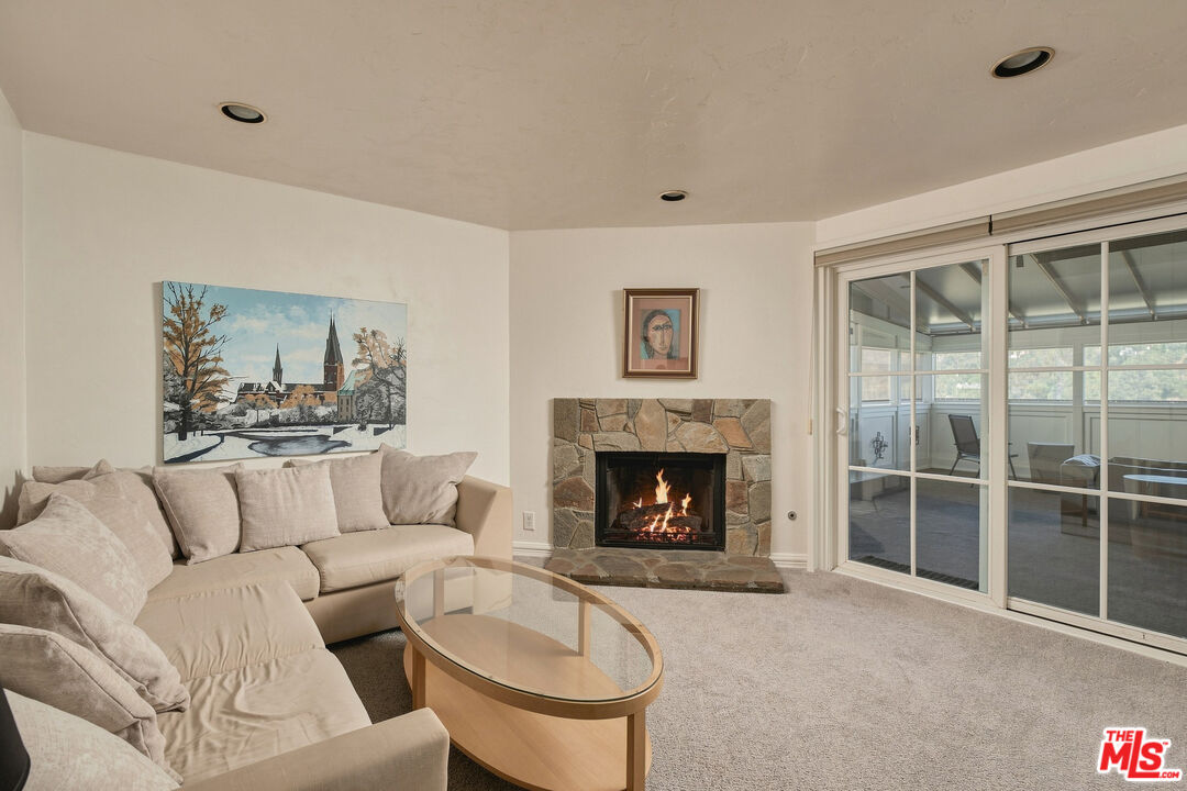 2312 Kimridge Rd