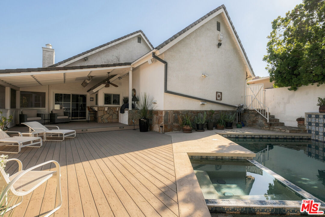 2312 Kimridge Rd