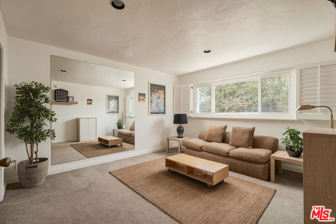 2312 Kimridge Rd