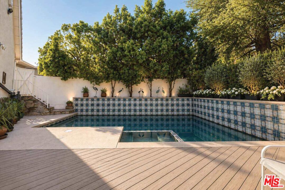 2312 Kimridge Rd