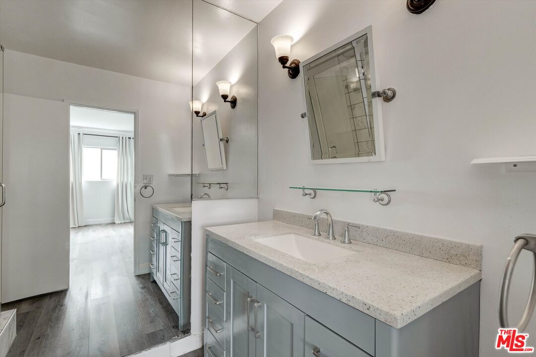 1200 N Flores St Unit: 207