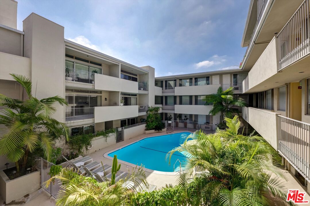 1200 N Flores St Unit: 207