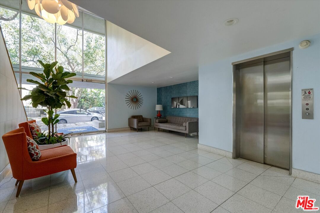 1200 N Flores St Unit: 207