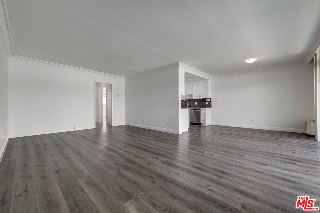 1200 N Flores St Unit: 207