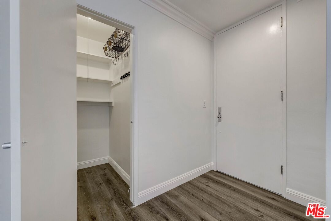 1200 N Flores St Unit: 207