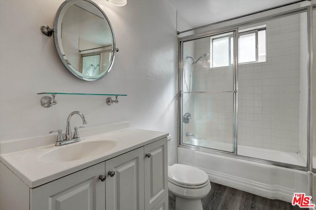 1200 N Flores St Unit: 207