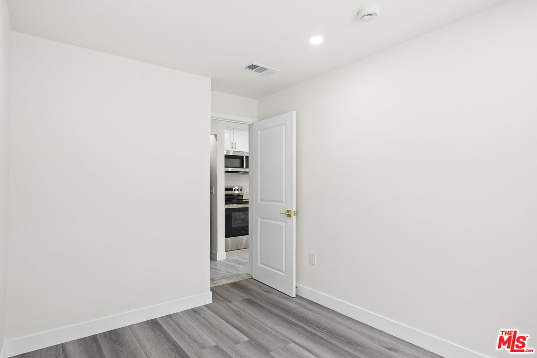 16042 Knapp St