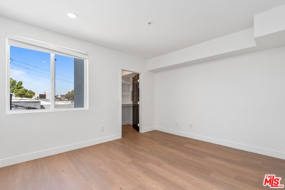 11011 Huston St Unit: 212