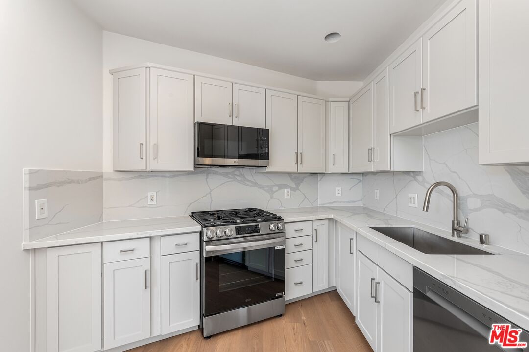 11011 Huston St Unit: 212