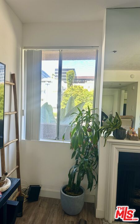 8614 Burton Way Unit: 104