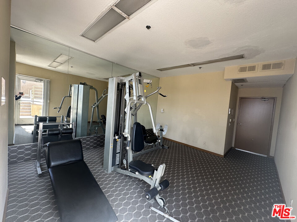 8614 Burton Way Unit: 104
