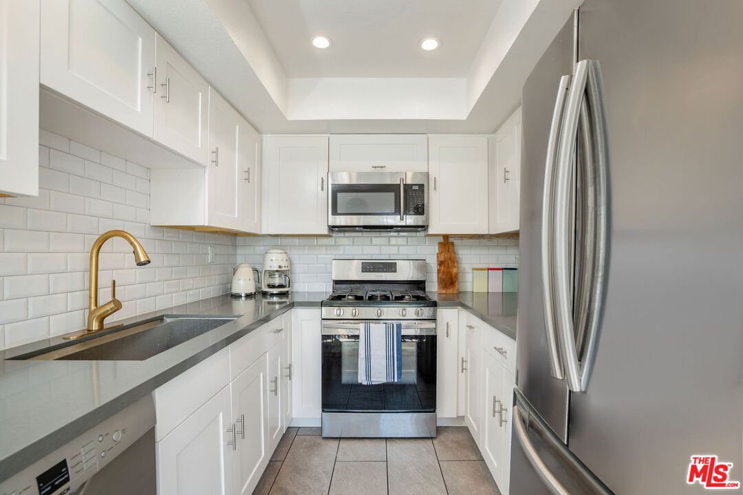 24 Westwind St Unit: C
