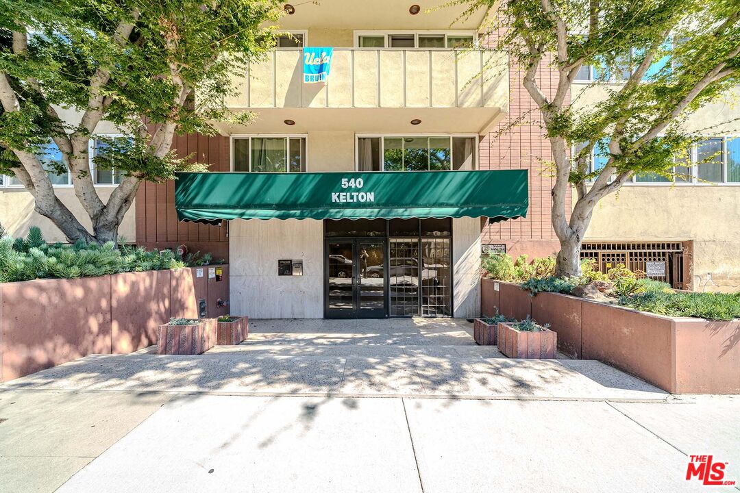 540 Kelton Ave Unit: 105