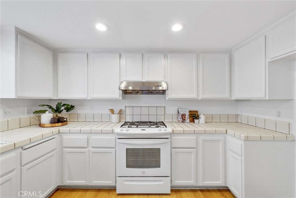 801 W Foothill Boulevard F