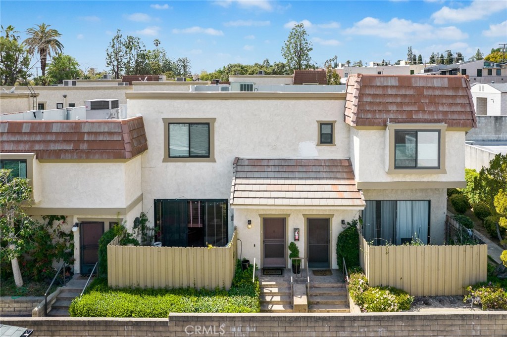 137 E Sierra Madre Boulevard E