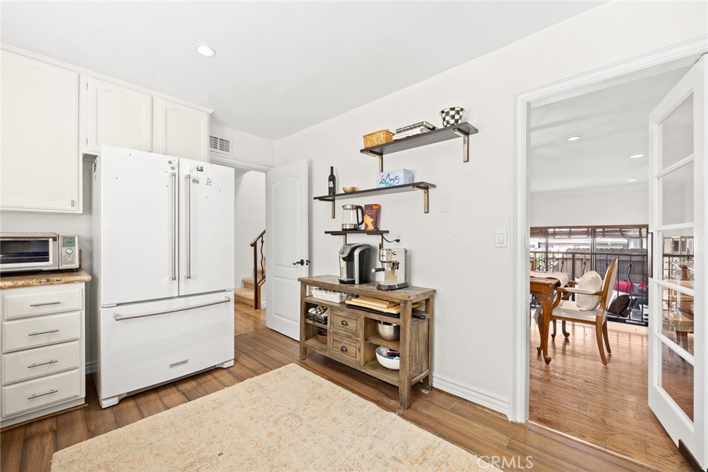 137 E Sierra Madre Boulevard E