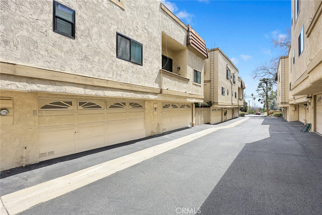 137 E Sierra Madre Boulevard E